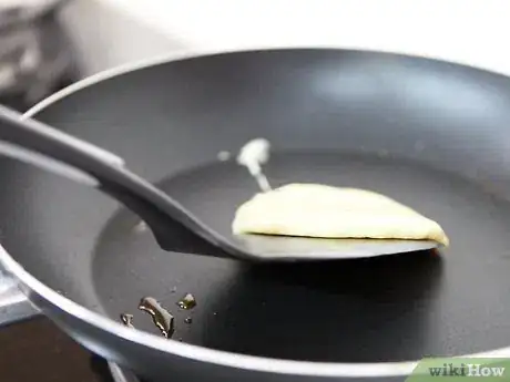 Image titled Make Great "Just Add Water" Pancakes Step 8